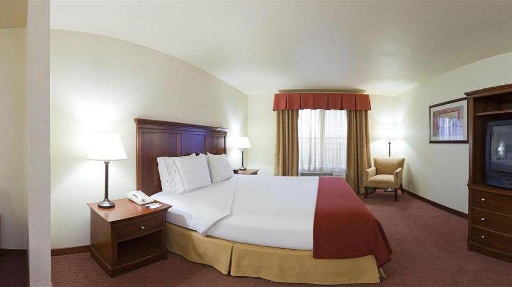 Holiday Inn Express Turlock By Ihg Zewnętrze zdjęcie